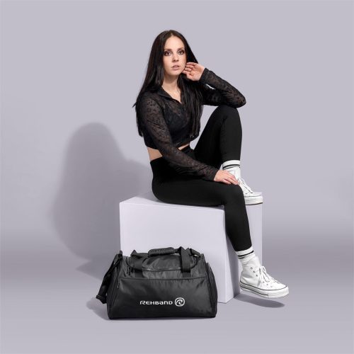 Eva & Elm Saturn Sports Bag Lifestyle Image